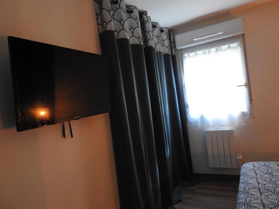 Suite Cosy&Jacuzzi Cenon Luaran gambar